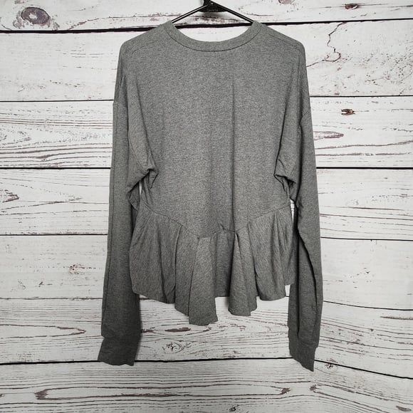 Petersyn Asher Gray Long Sleeve Peplum Shirt Medium NWT - Picture 3 of 4